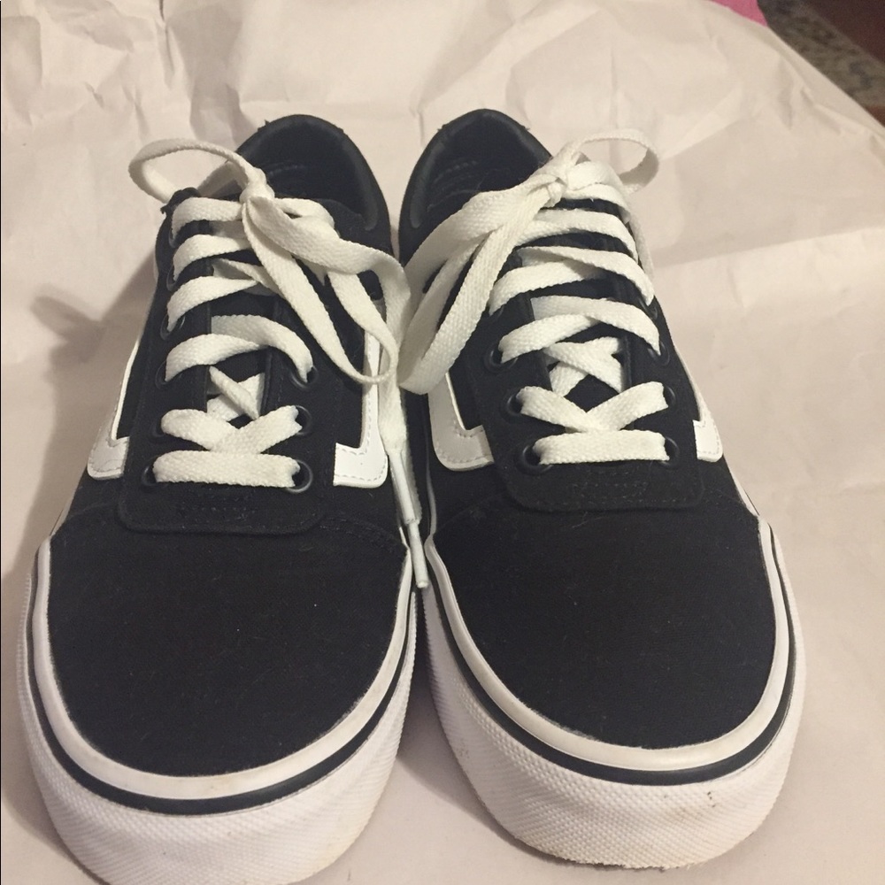VAN’S 6.5 WOMEN’S IN GREAT SHAPE.
